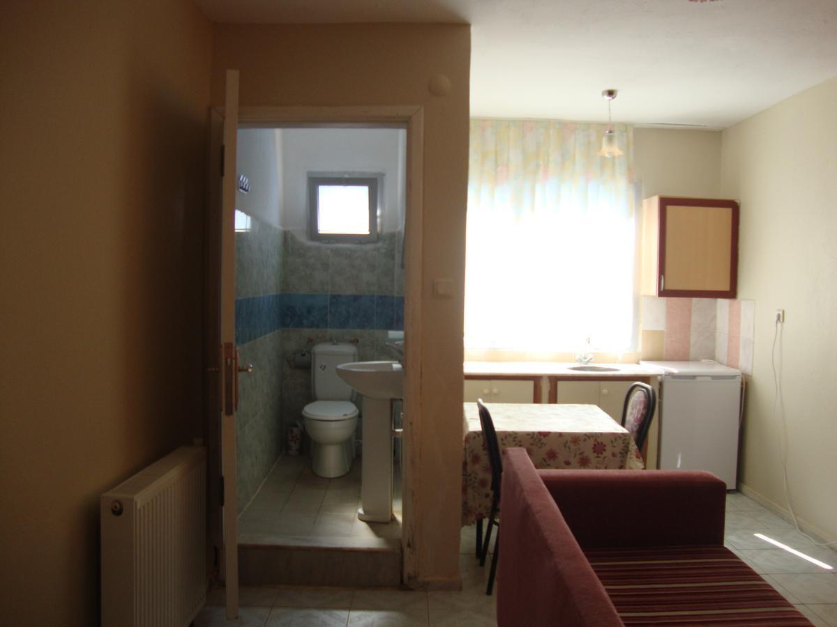 Degerli Motel Seferihisar Room photo